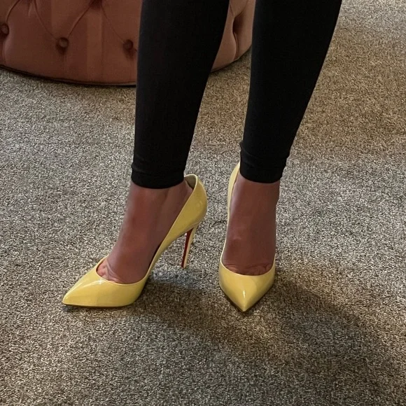 Christian Louboutin 100 mm heels great condition size 40 - Picture 1 of 12